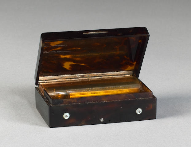 A musical tortoiseshell snuff box, Swiss, circa 1830,