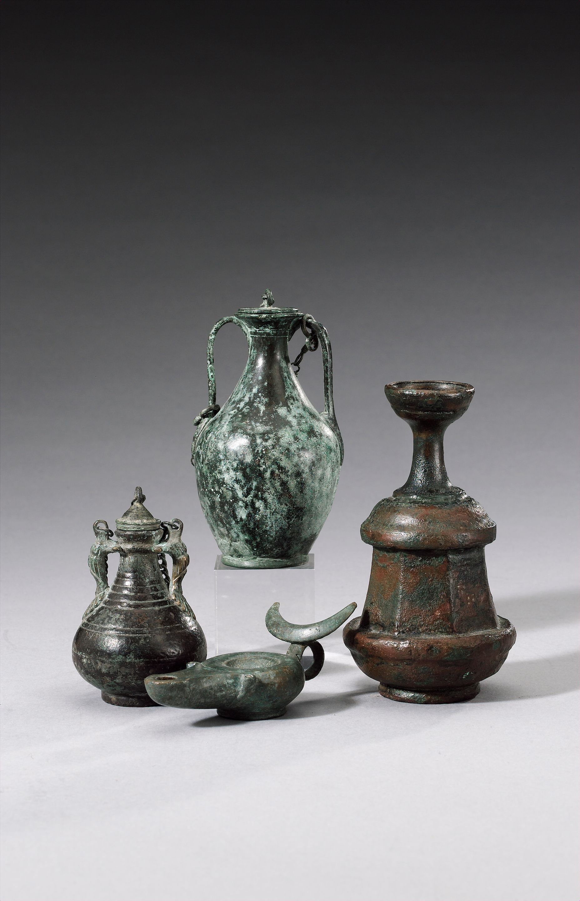 Three Roman bronze items 4