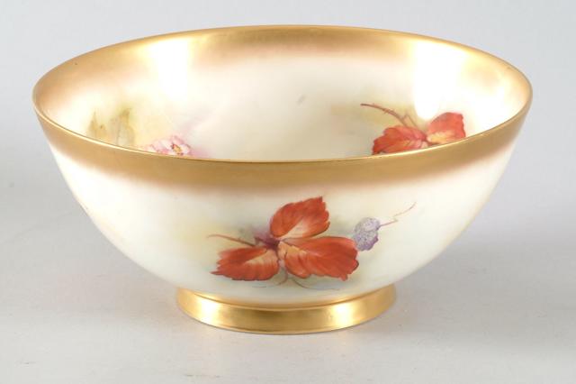 A Royal Worcester bowl