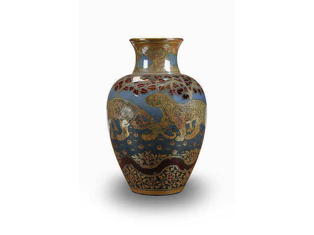 A superb Pilkingtons lustre vase by Richard Joyce, dated 1917
