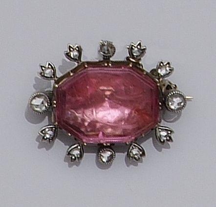 An engraved gem brooch