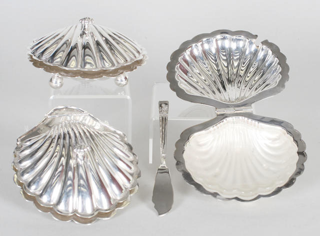 A pair of shell butter dishes and covers By Adie Brothers Ltd, Birmingham, 1953,  (4)