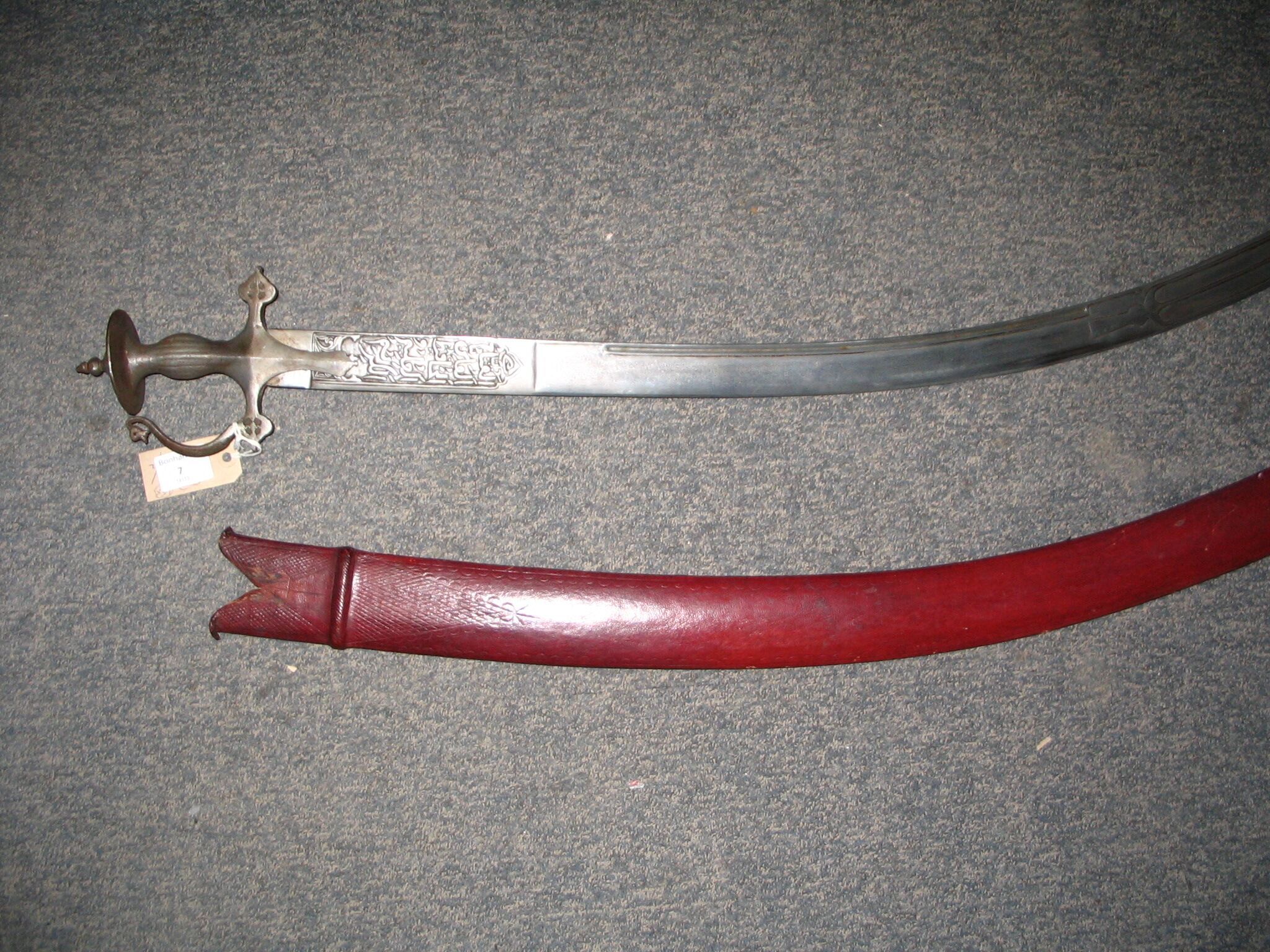 A Tulwar.