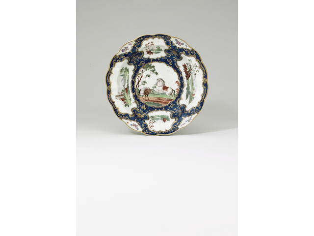 An important Worcester dish circa 1768-70