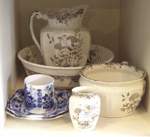 A small collection of late Victorian and early 20th century ceramics,