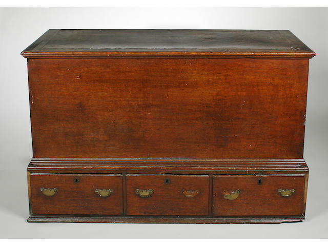 A late 18th century oak mule chest