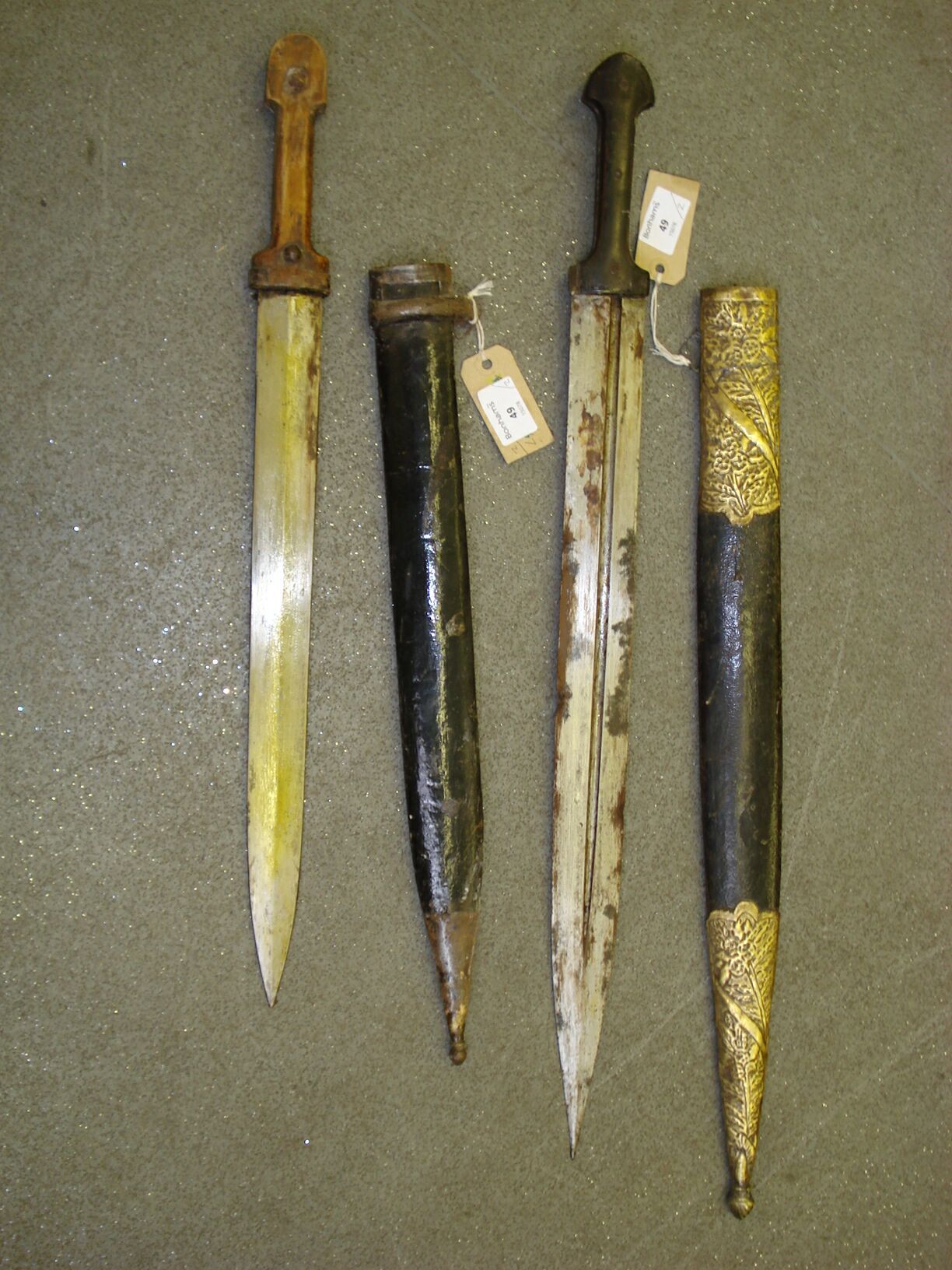 A Kindjhal.