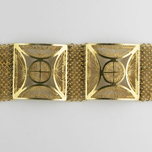 A cuff bracelet