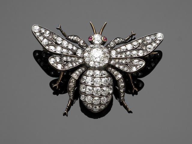 A late Victorian diamond-set bumble bee brooch