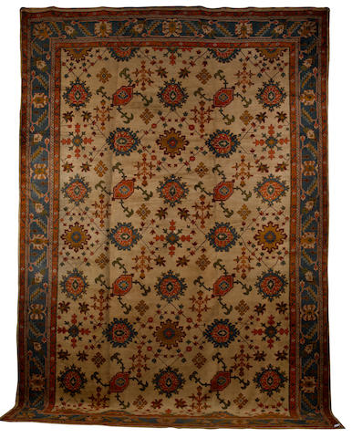 An Ushak carpet West Anatolia, 20 ft 7 in x 14 ft 2 in (628 x 432 cm) good condition throughout