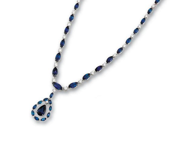 An alexandrite necklace with pendant