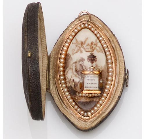 A large 18th century gold Georgian memorial brooch/pendant