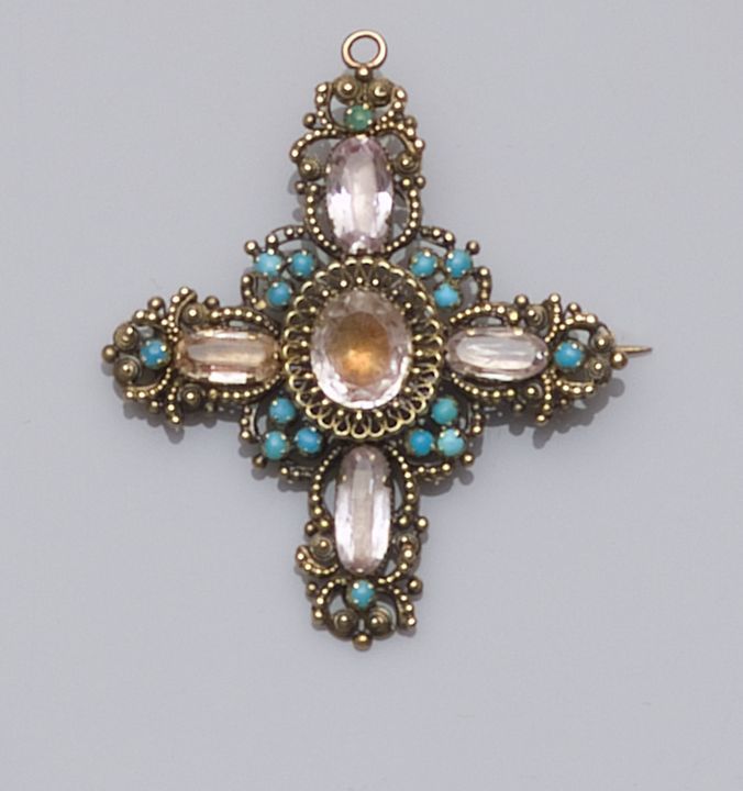 Assorted jewellery