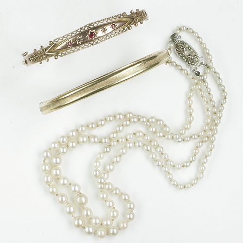 A ruby and diamond bangle (3)