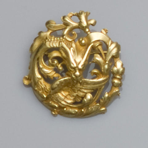A French gold brooch