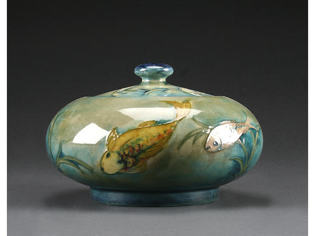 A Moorcroft 'Fish' bowl with cover, circa 1930