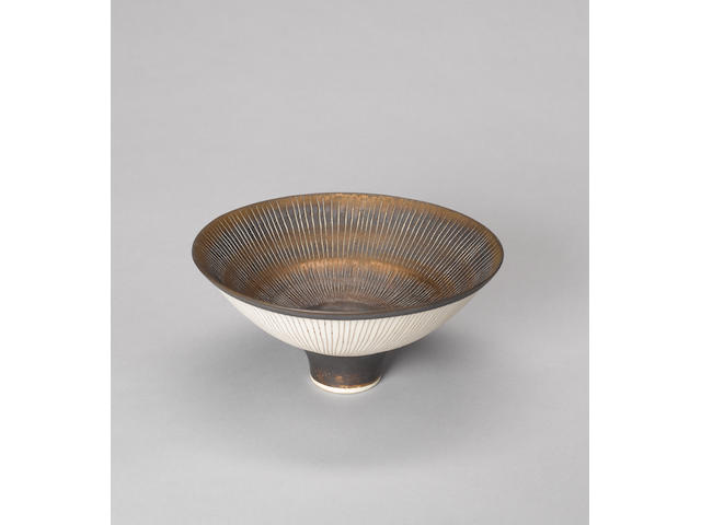 Dame Lucie Rie a footed Bowl, circa 1982 Diameter 22cm (8 7/8in.)