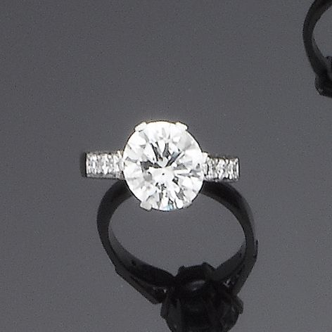 A diamond single-stone ring