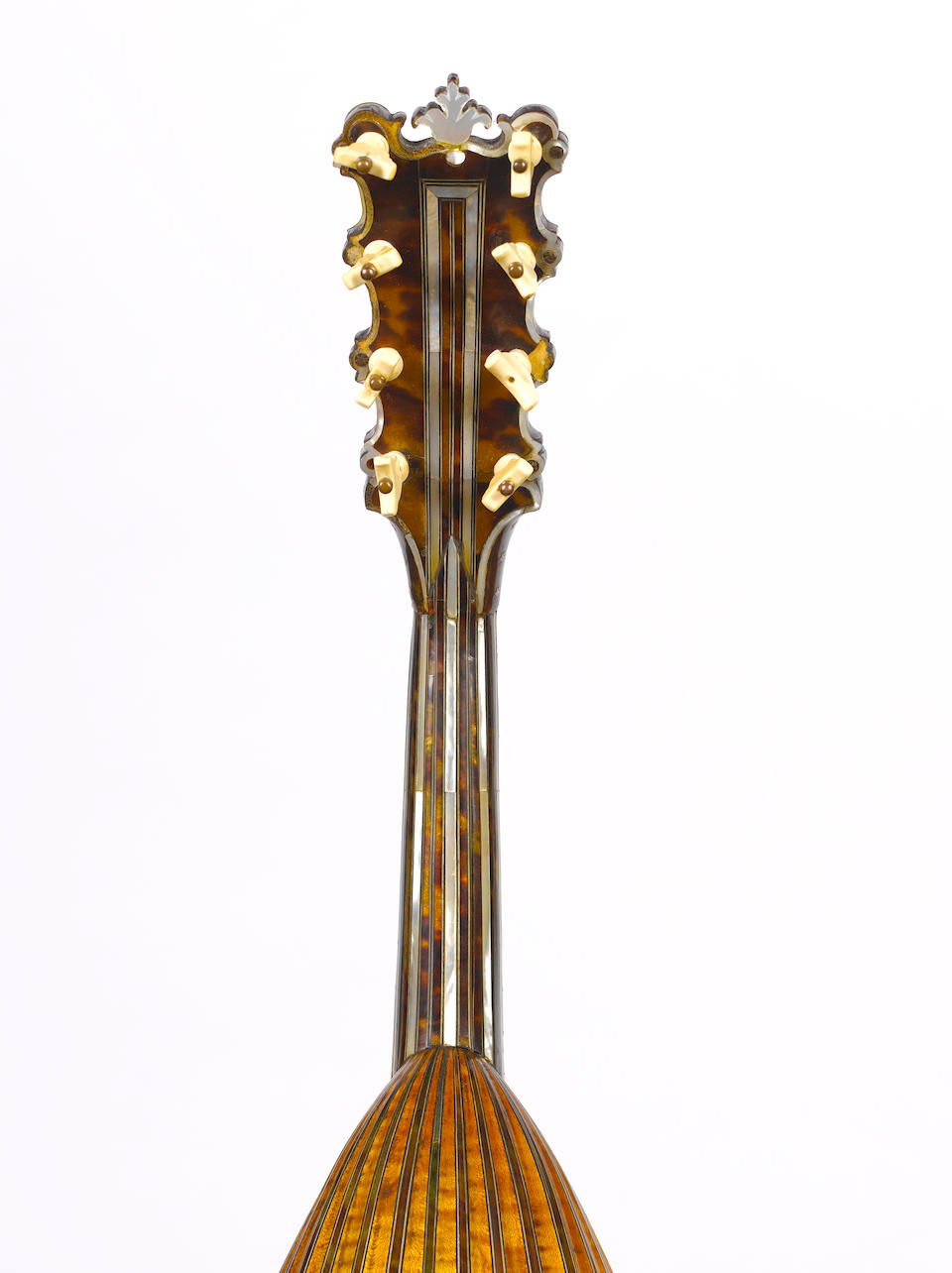 A Neapolitan Mandolin by Antonius Vinaccia, 1788 (2)