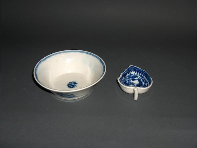 A Caughley patty pan and a pickle leaf dish Circa 1780