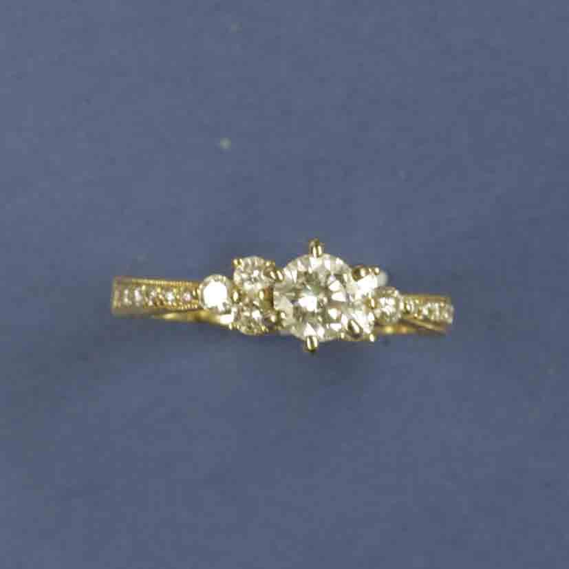 A diamond single stone ring