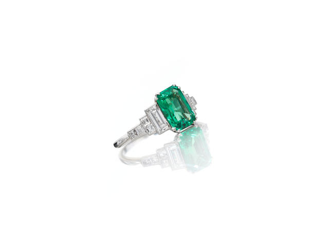 A fine Art Deco emerald and diamond ring, circa 1926