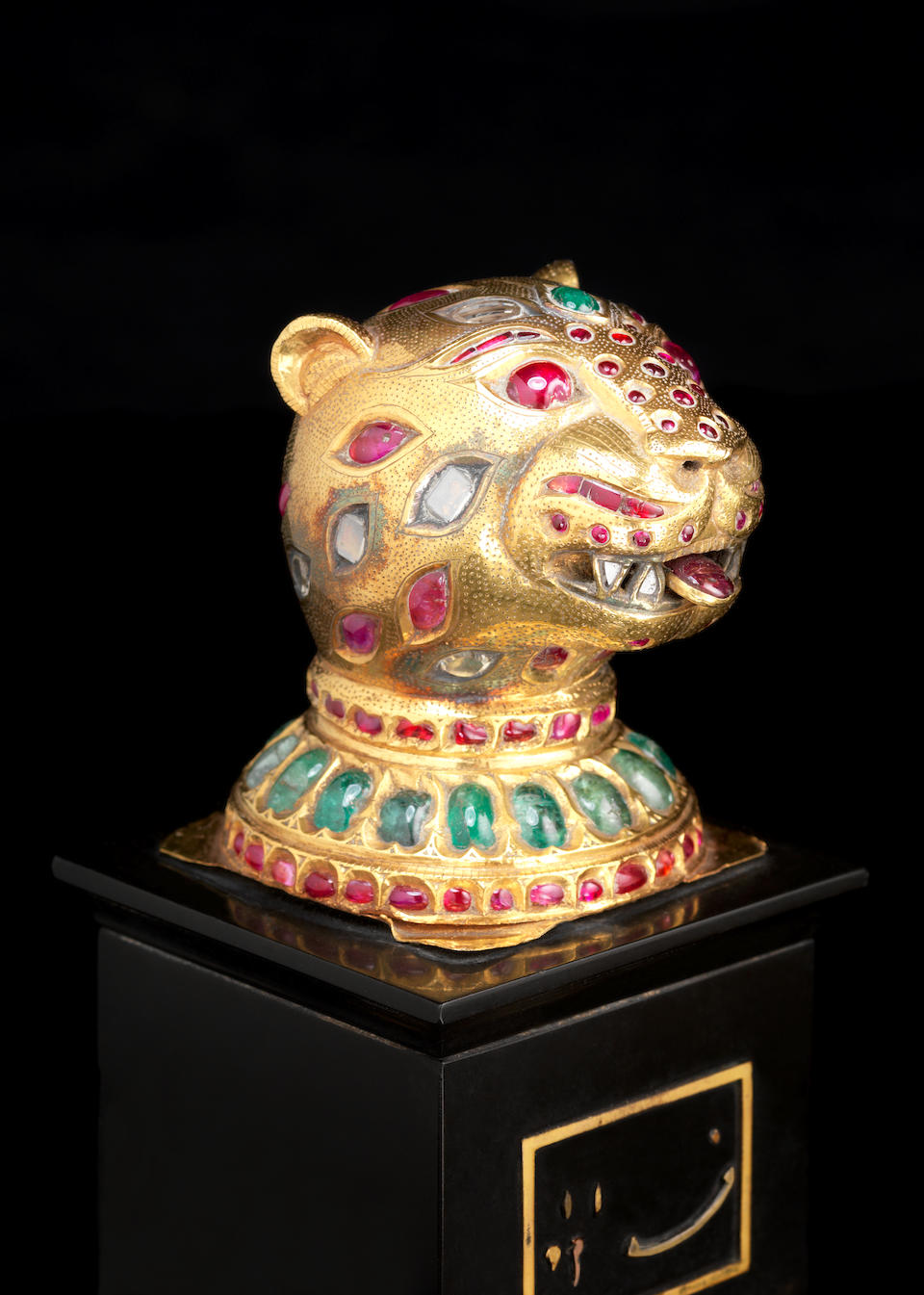 An important gem-set gold Finial in the form of a Tiger's Head from the throne of Tipu Sultan (1750-99) Mysore (Seringapatam), made between 1787-93