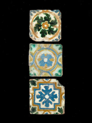A collection of Arista cuerda seca pottery Tiles Spain, 16th Century(17)