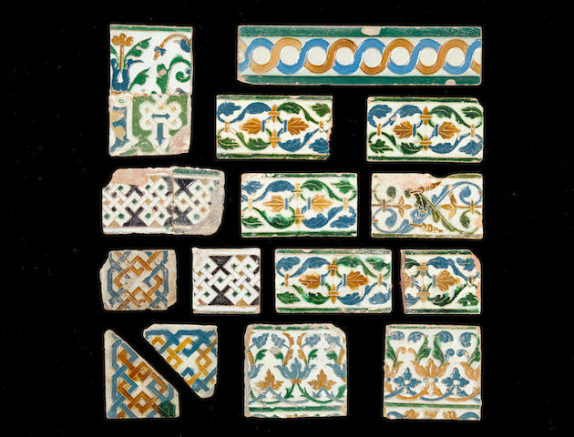 A collection of Arista cuerda seca pottery Tiles Spain, 16th Century(15)