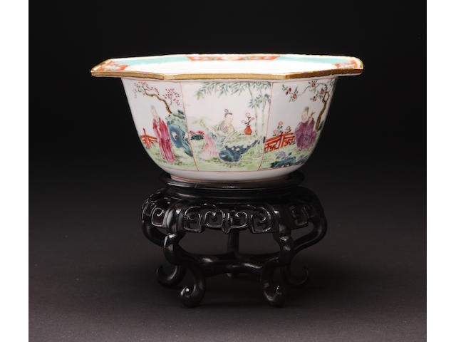 A famille rose octagonal bowl 18th century