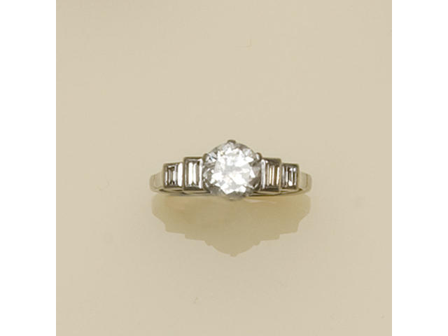 An Art Deco style diamond ring