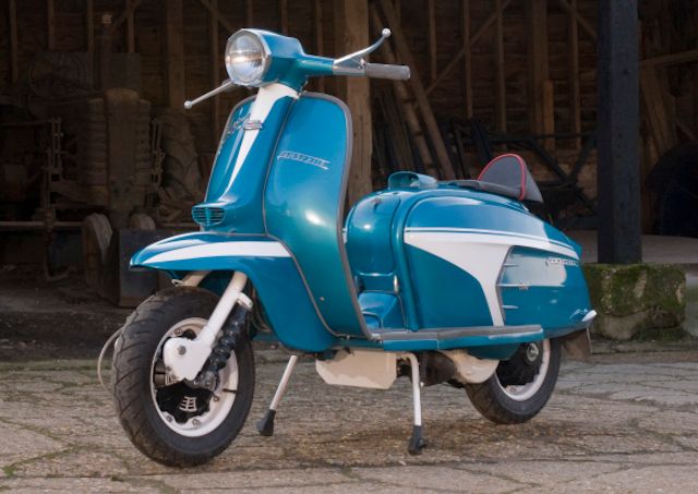 Lambretta Sx200 Colour Schemes . Illustration For Production On Metal Plaques.