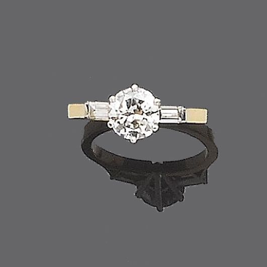 A diamond single-stone ring