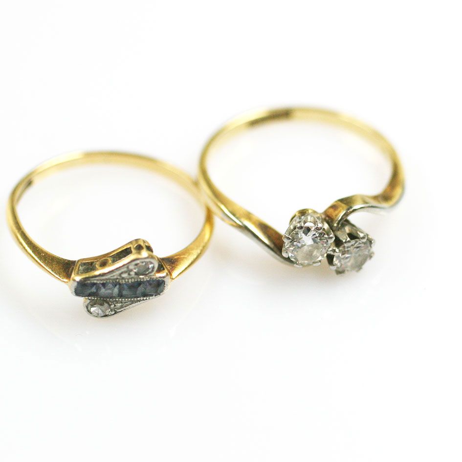 A two stone diamond ring (2)