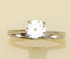 A diamond single stone ring