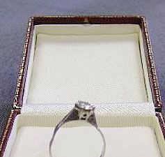A diamond single stone ring