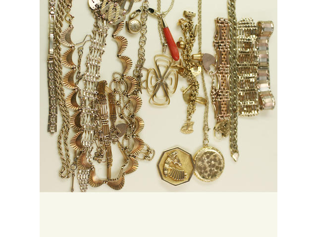 A large collection of jewellery,