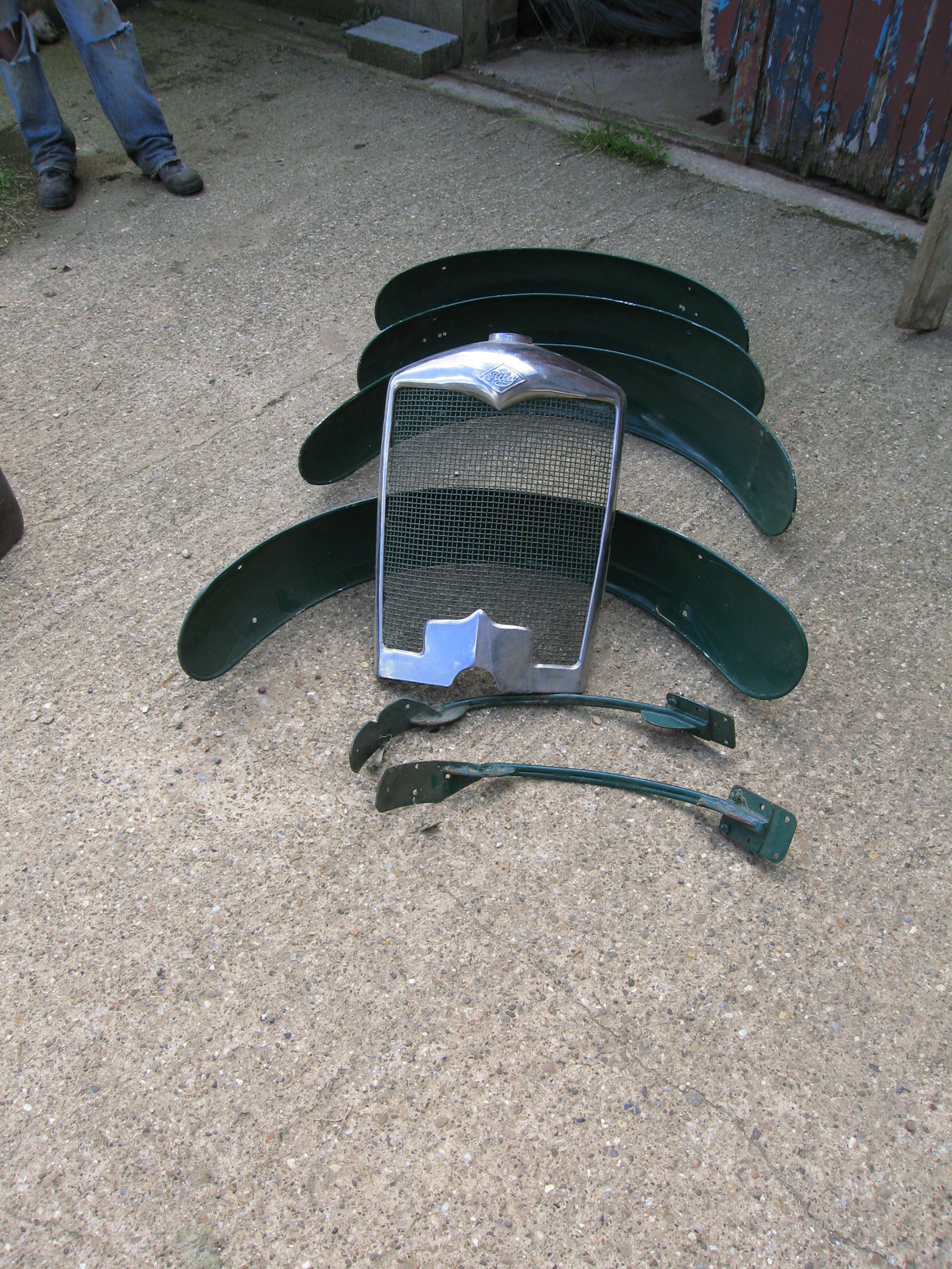 Riley Radiator Cap Bonhams Cars : A Riley radiator and set of cycle wings,