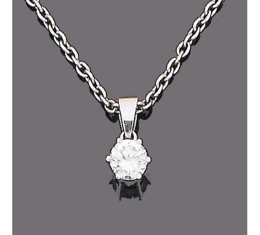 A diamond single-stone pendant