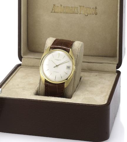 Audemars Piguet. A fine 18ct gold automatic centre seconds calendar wristwatchCase No.26233, 1960's