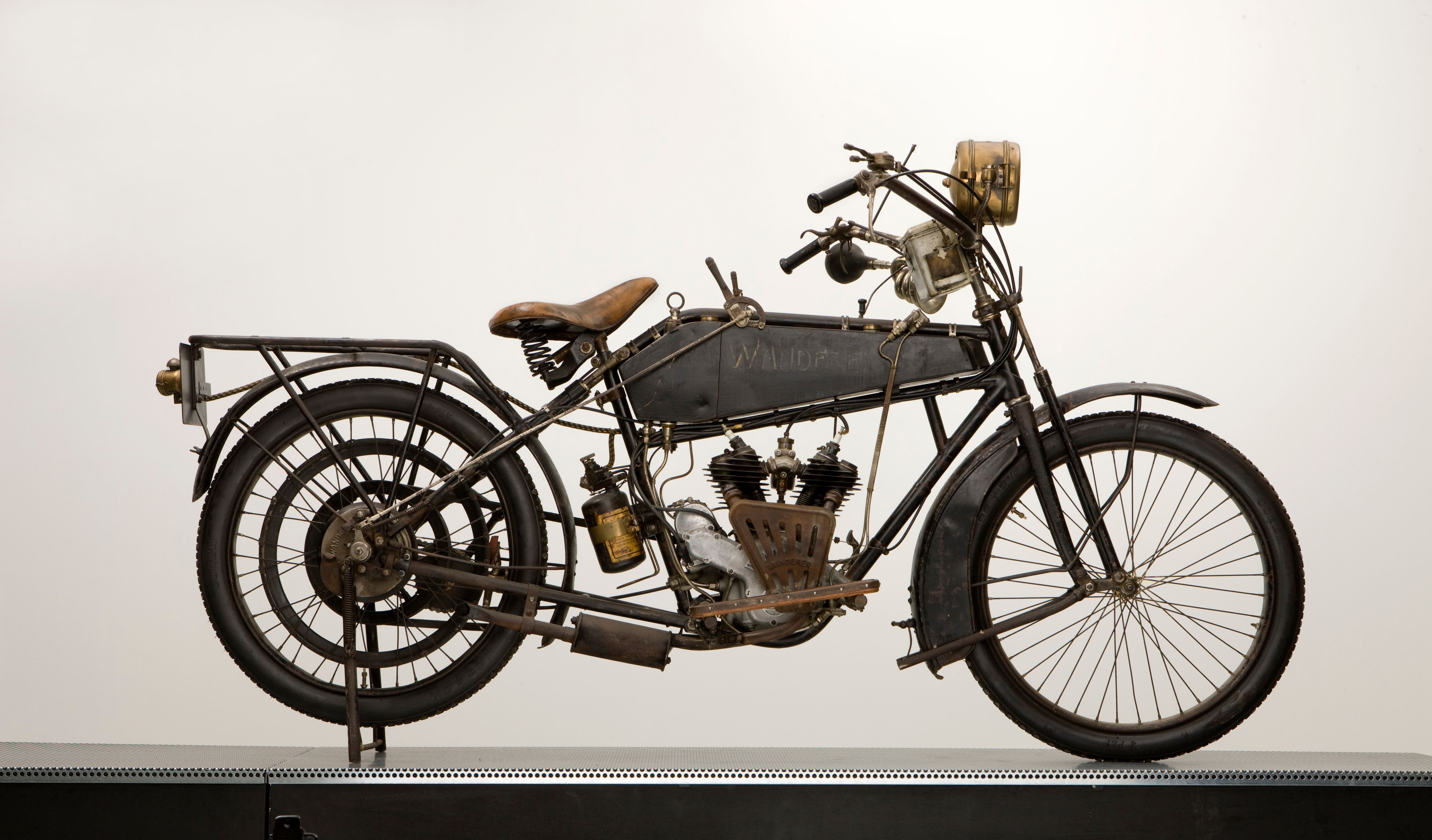 V Rwi Frame Bonhams Cars : 1916 Wanderer 4hp V-Twin Frame no. 261522 Engine no. 15286