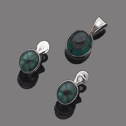 A trapiche emerald pendant and earring suite (2)
