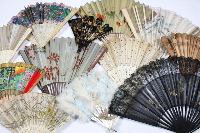 A large group of mixed fans