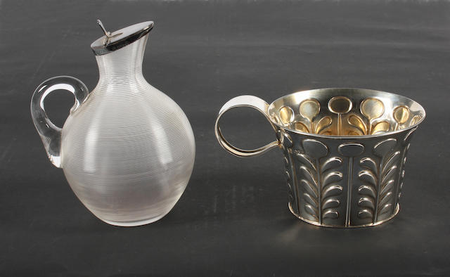 An Edwardian silver cup By Nathan and Hayes, Chester, 1908,  (2)