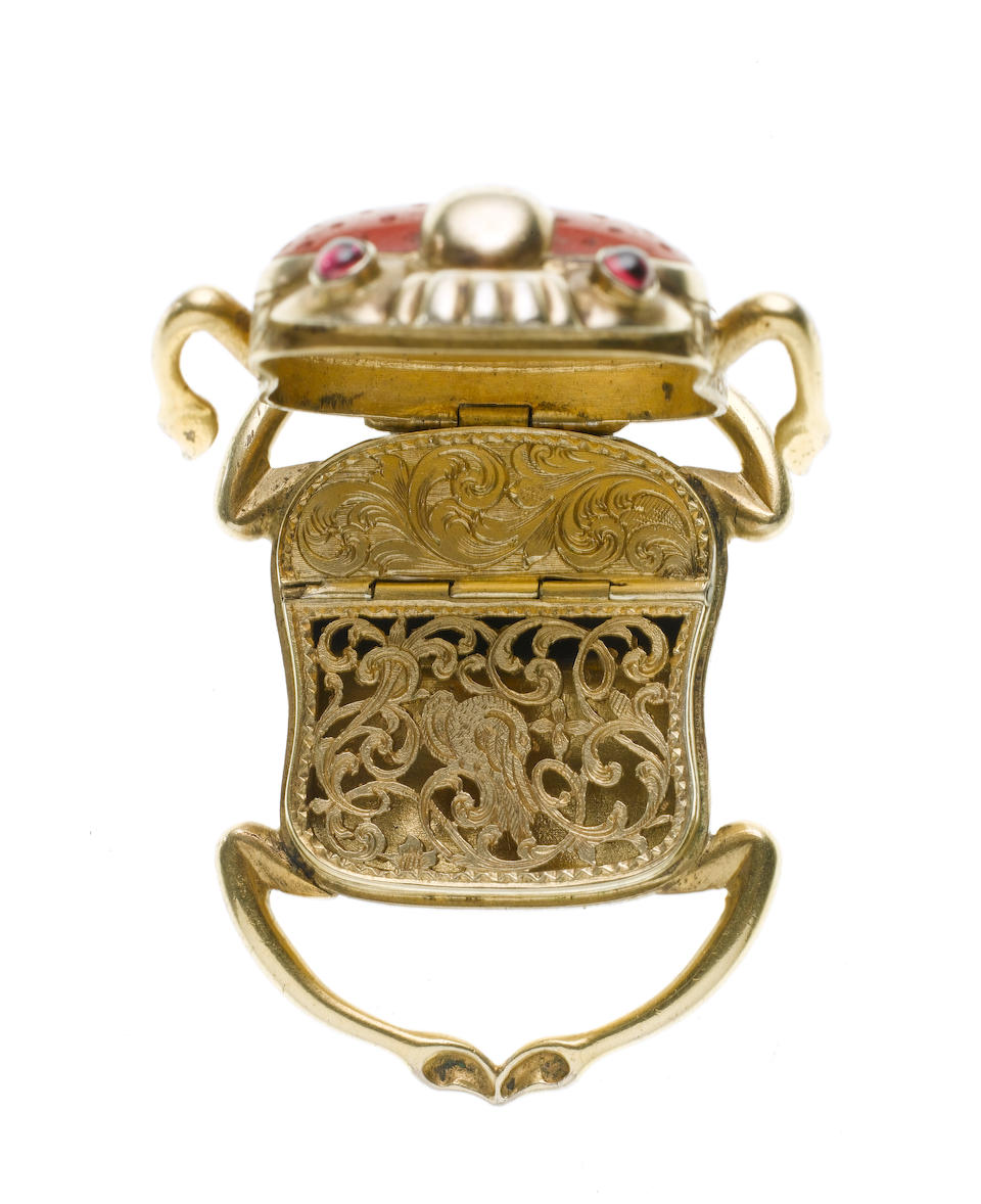 A Victorian silver-gilt and hardstone mounted novelty scarab vinaigrette, unmarked,