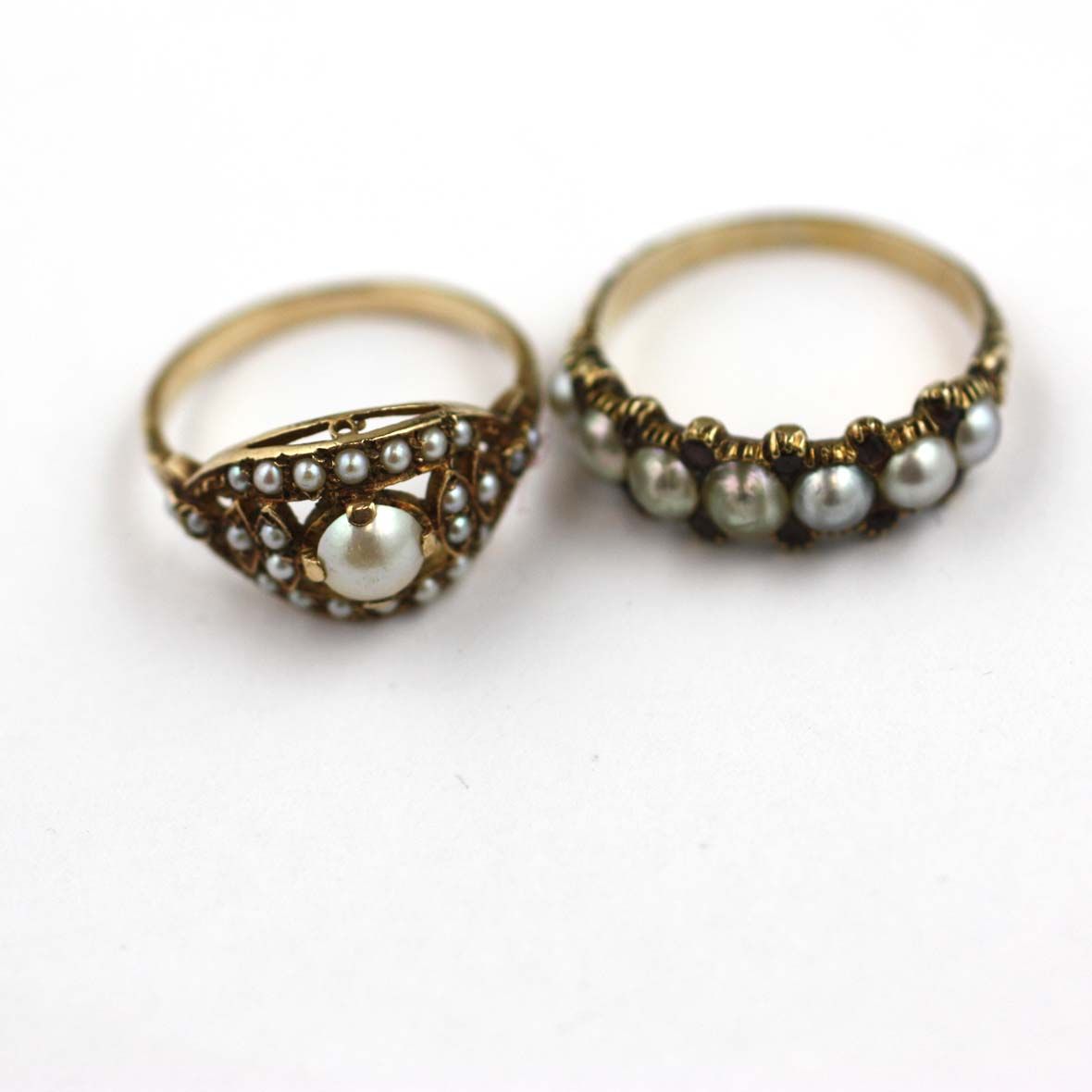 Two gem set rings,