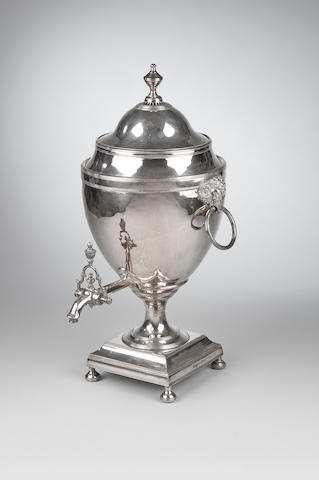 An early 19th Century good quality Sheffield plate tea urn