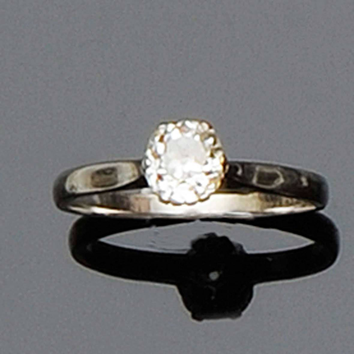 A single stone diamond ring