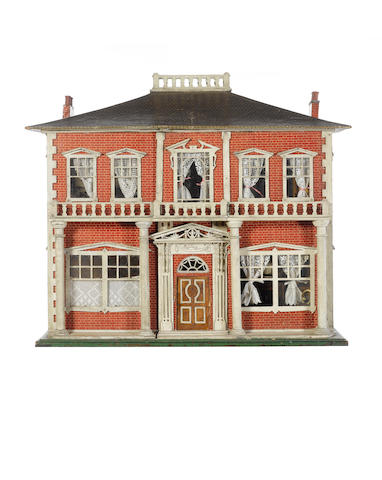 English Edwardian wooden Dolls House