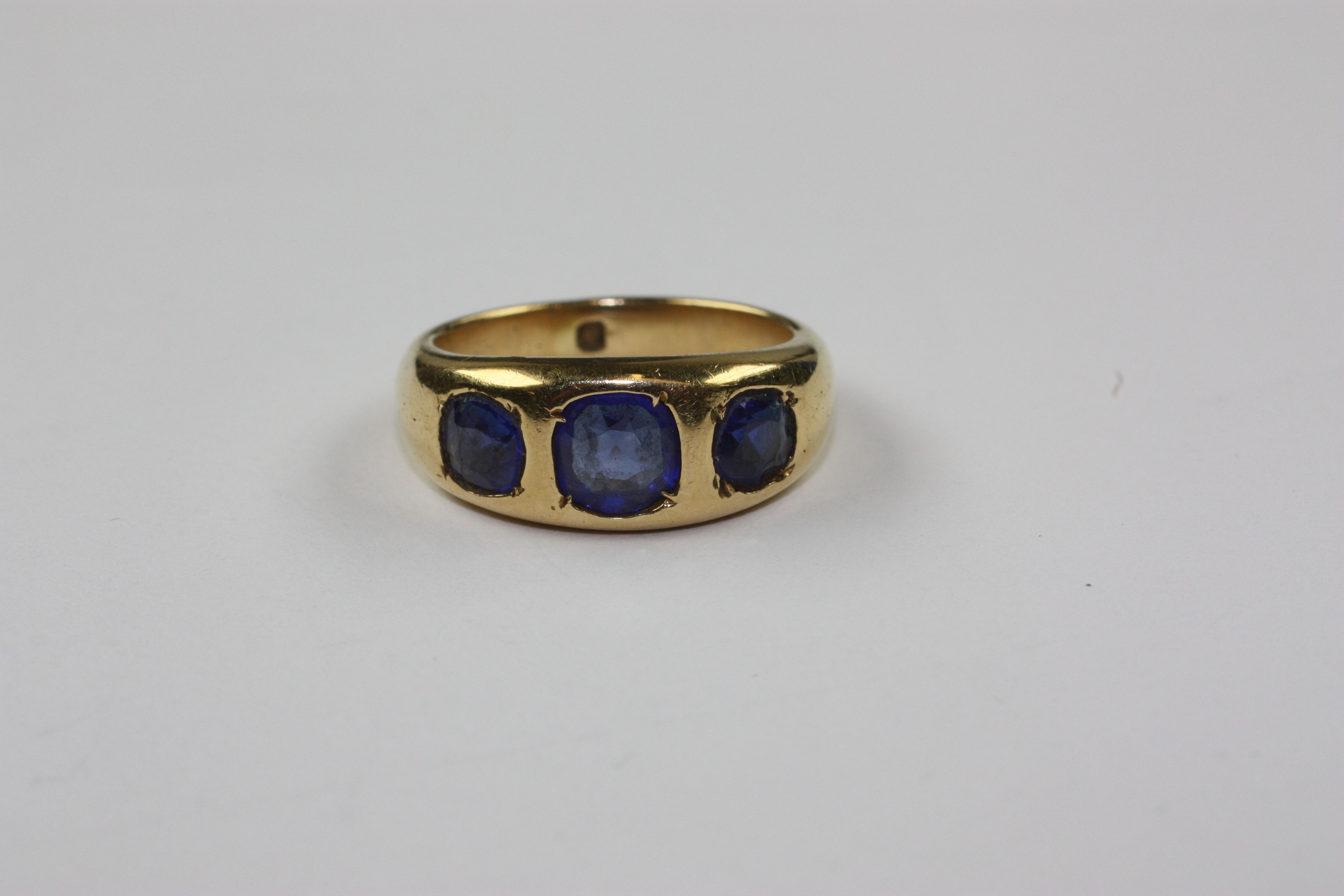 A band ring